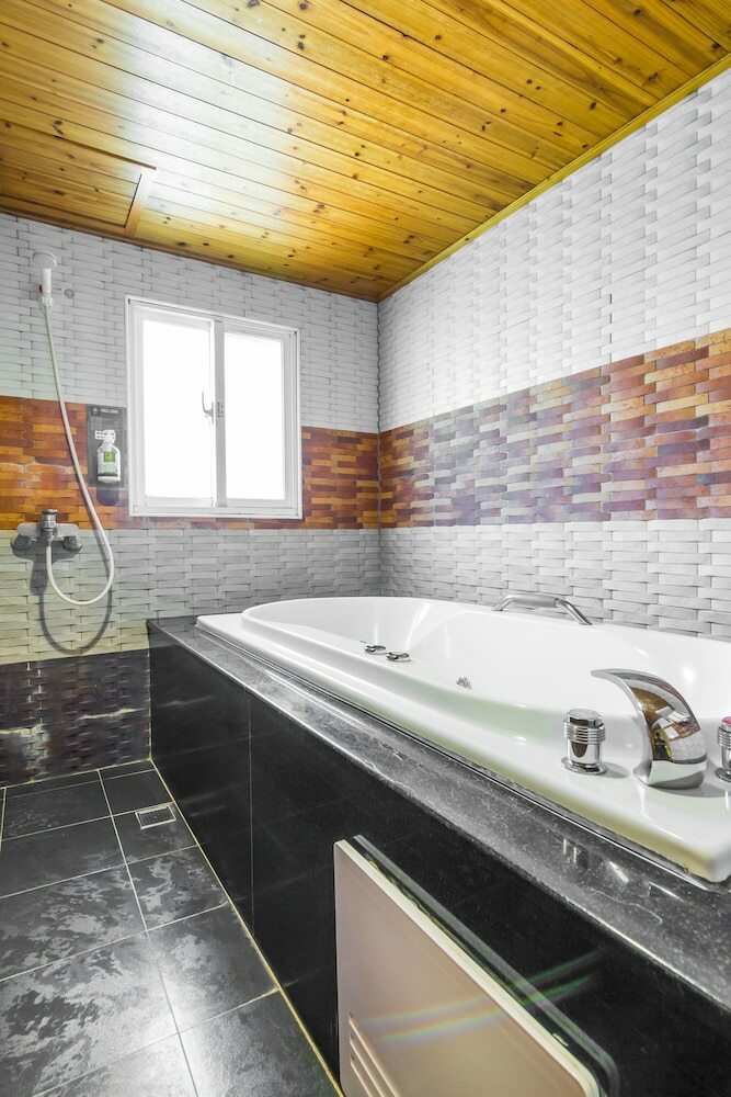Kenting Maya House B&B