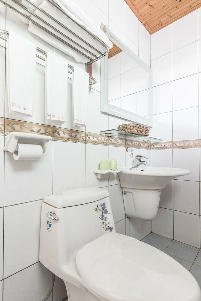 Kenting Maya House B&B