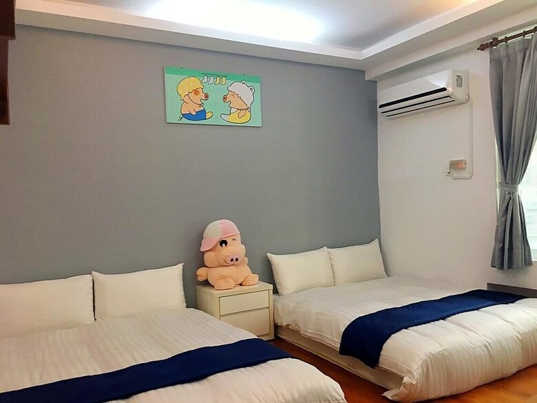 Bed & Breakfast Pig House II