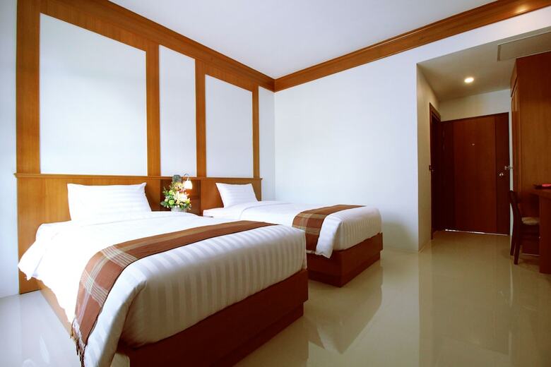 Nonghan Grand Hotel And Resort