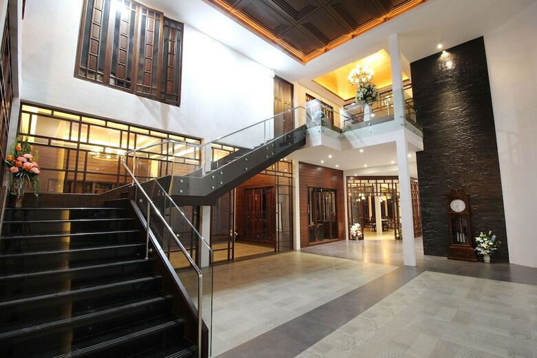 Nonghan Grand Hotel And Resort