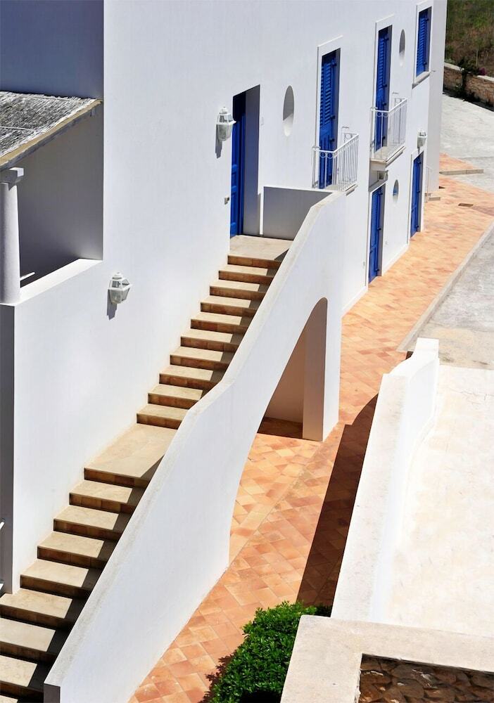 Residencia Cala La Luna Resort