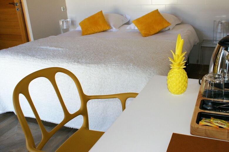 What Else Hotel