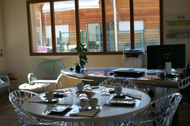 What Else Hotel