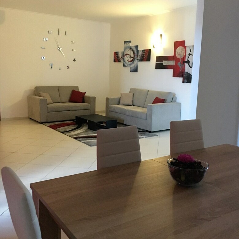 La Piazzetta Guest House