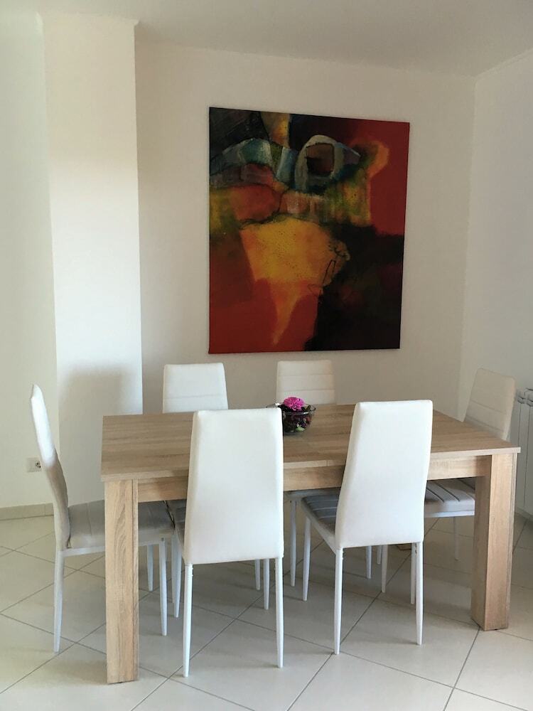 La Piazzetta Guest House