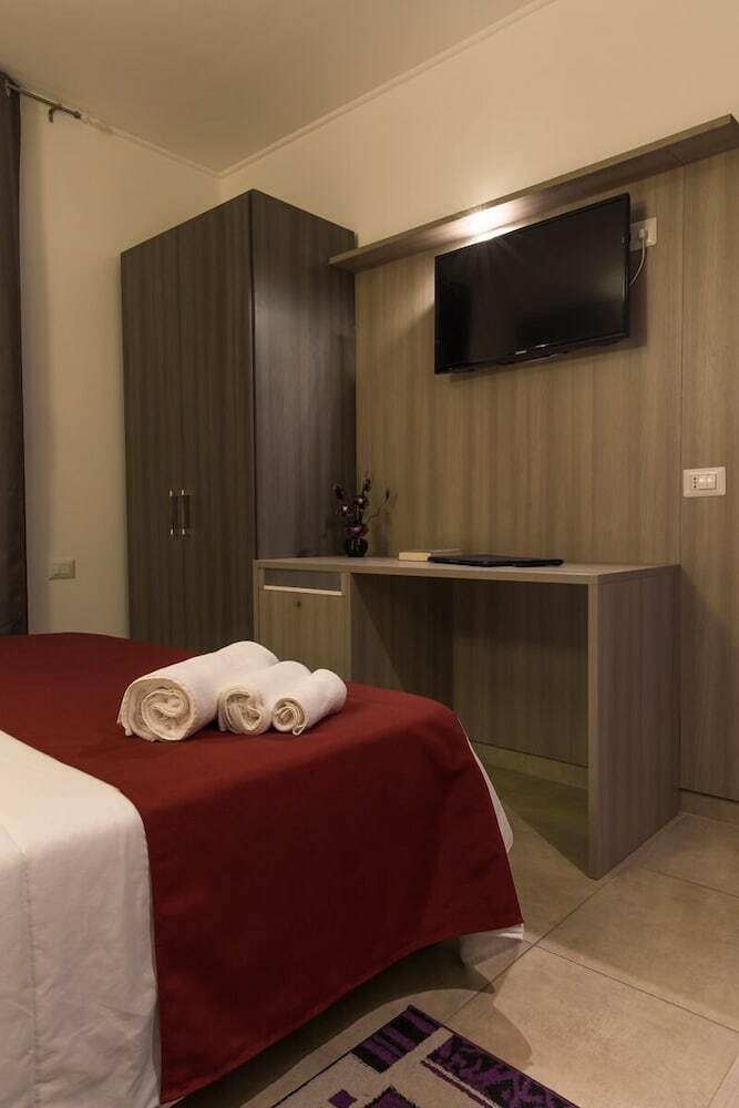 La Piazzetta Guest House