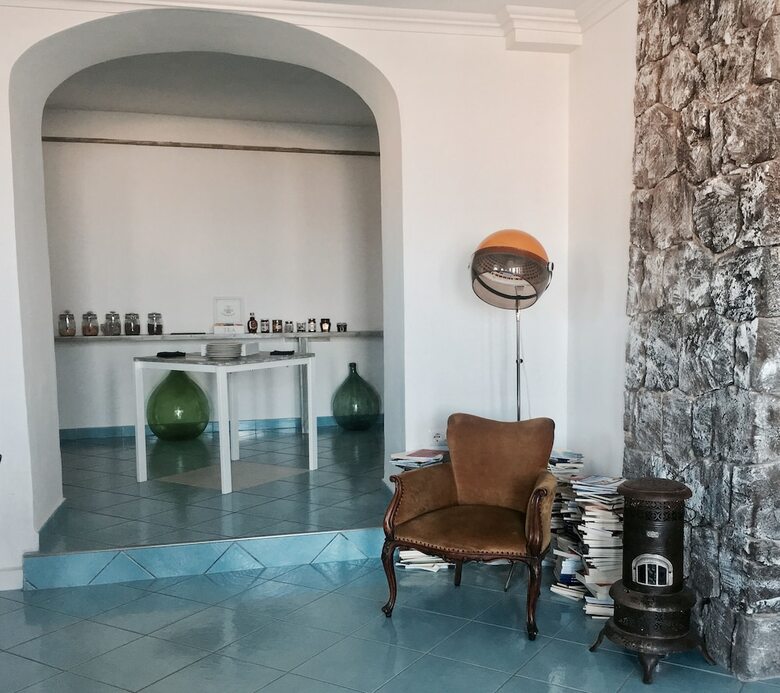 Posada Black Market Hotel