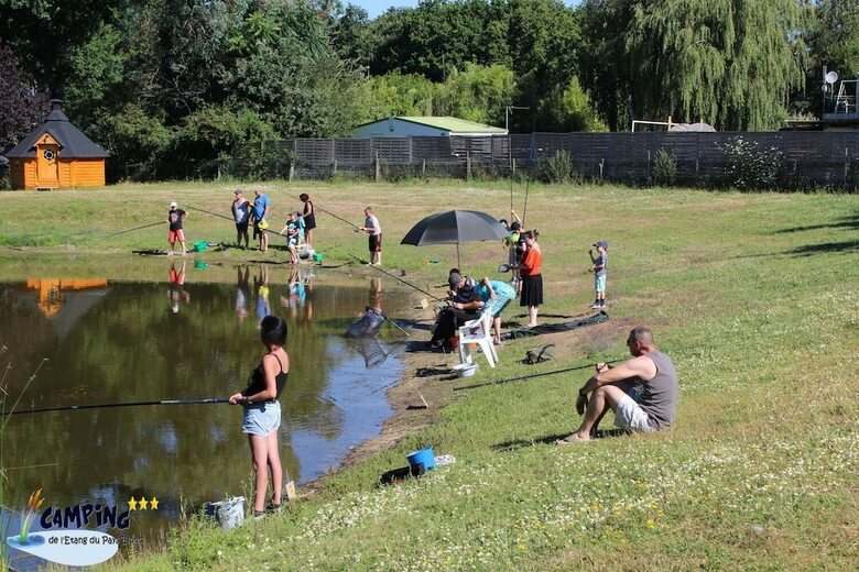 Camping de L'�tang Du Pays Blanc