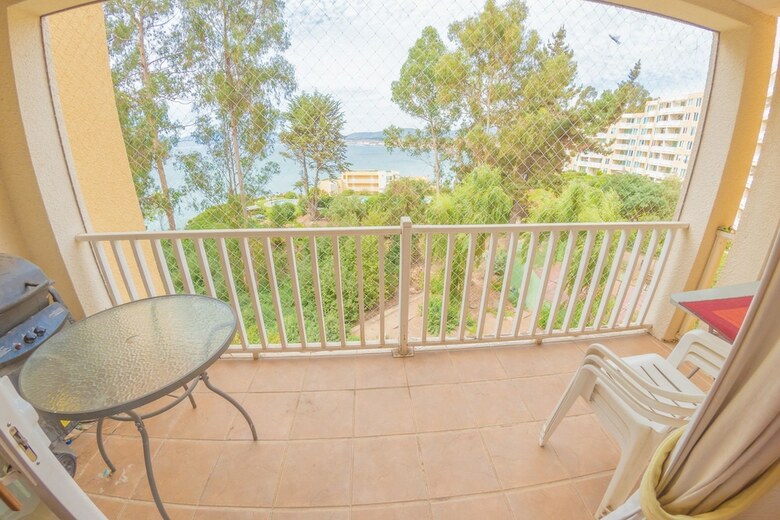 Apartamentos Oceana Suites Horc�n