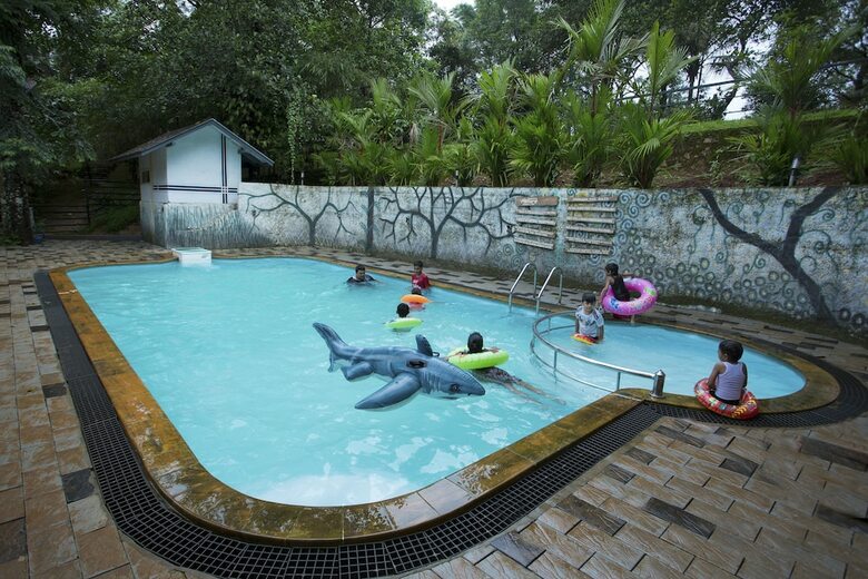 Hotel Adithya Nature Resort & Spa