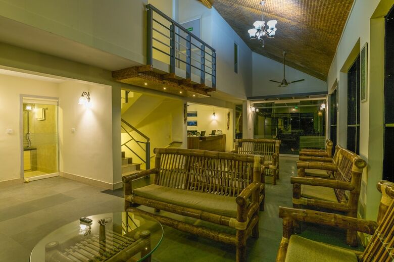 Hotel Adithya Nature Resort & Spa