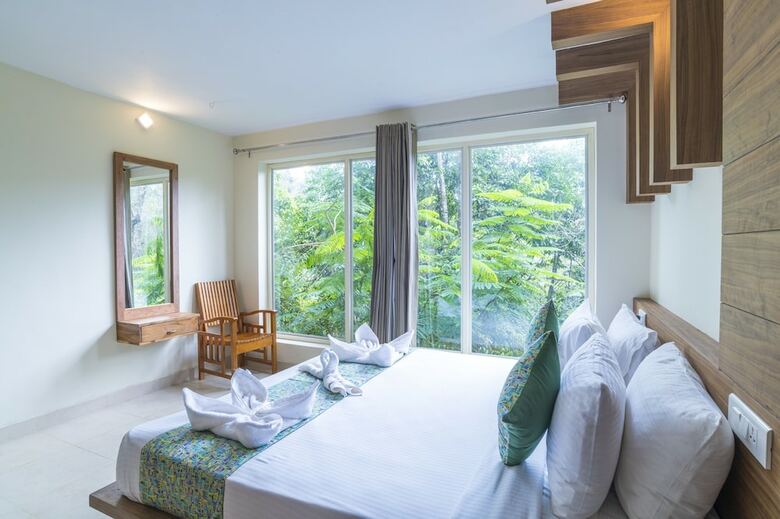 Hotel Adithya Nature Resort & Spa
