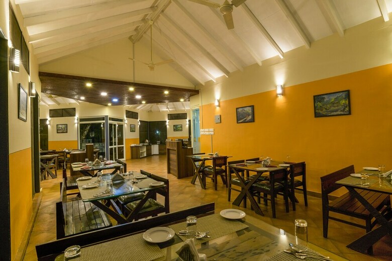 Hotel Adithya Nature Resort & Spa