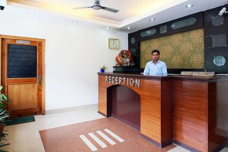 Hotel Aj International