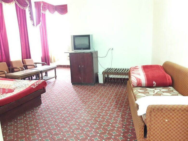 Hotel Aj International