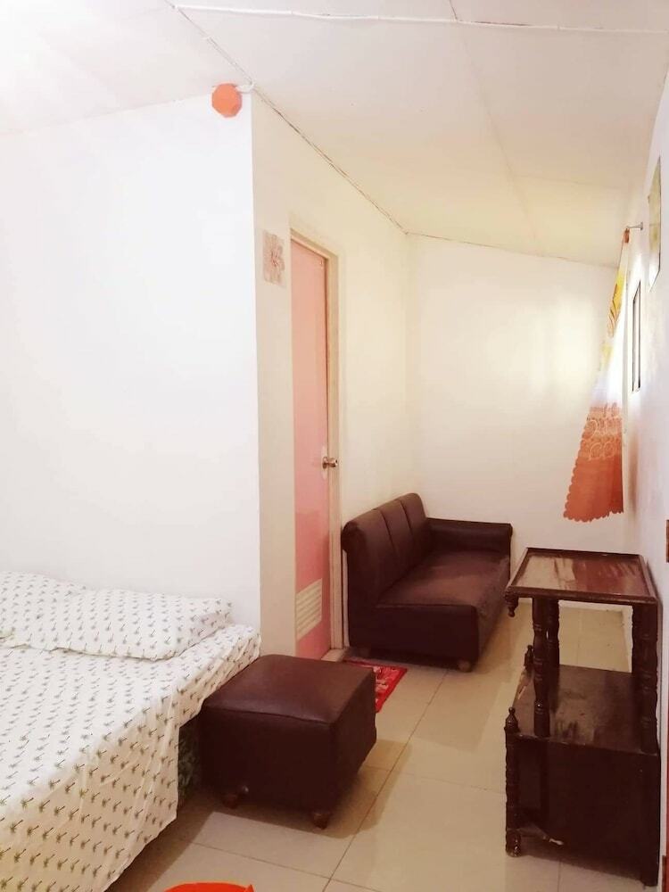 Hotel Talisay Point Homes