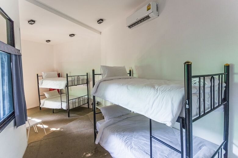 Hostal Paradise Beach Backpackers Hostel