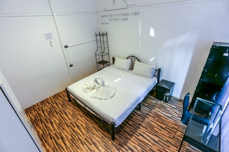 Hostal Paradise Beach Backpackers Hostel