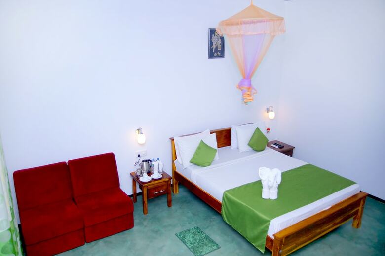 Hotel Green View Safari Resort
