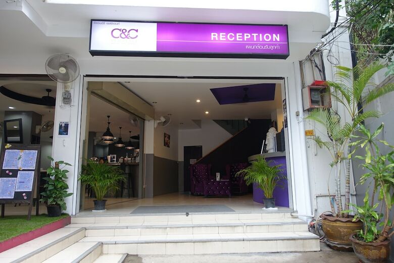 Hotel C&c Residence Bistro Restaurant