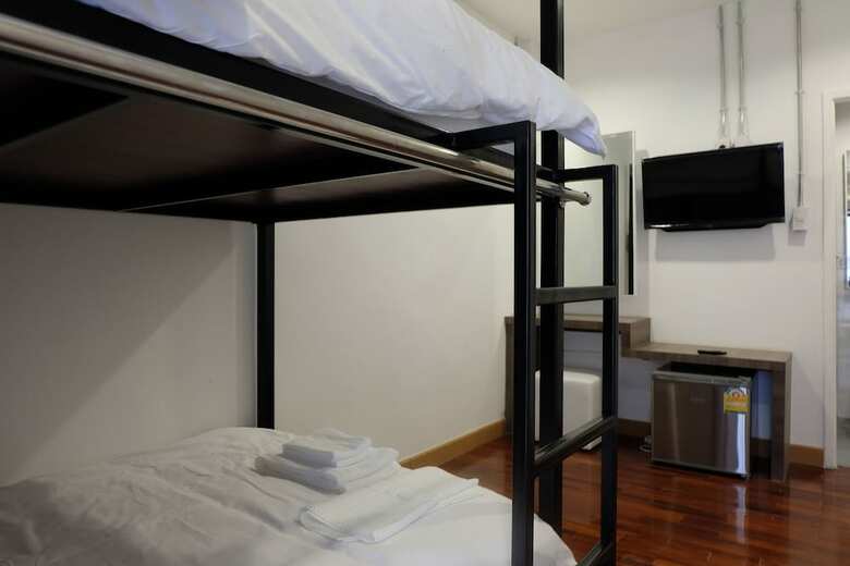 Hotel F Plus F Hostel