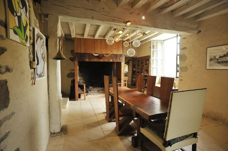 Hotel Ch�teau de La Chasse-guerre