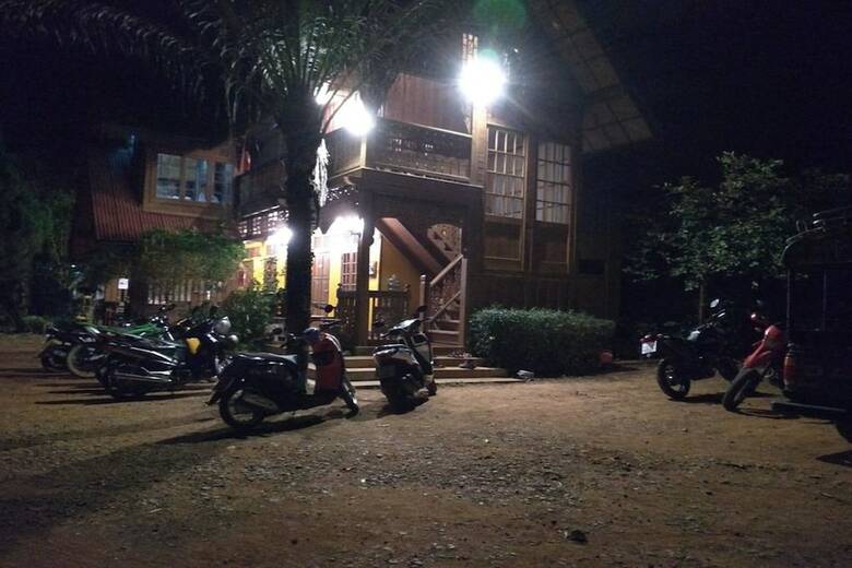 Hostal Crossroads House - Hostel
