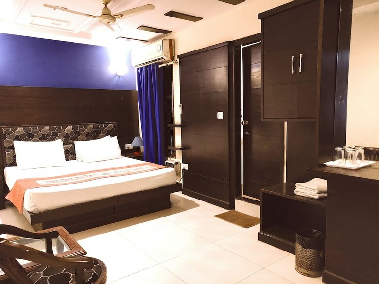 Hotel Unistar