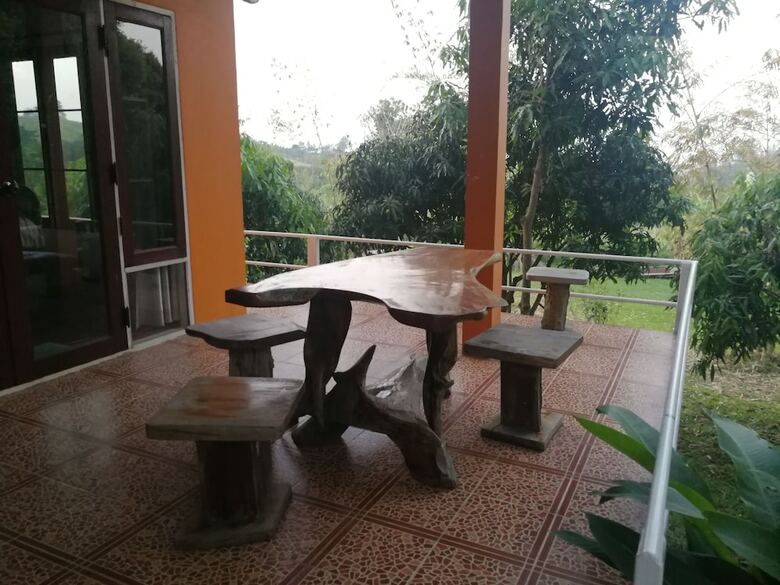 Hotel Ingkamol Homestay