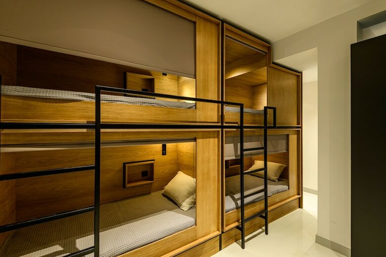 Hostal Mosaikon Hostel
