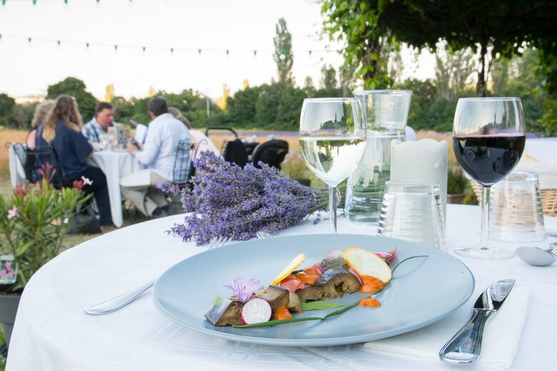 Hotel La Bastide Des Bourguets