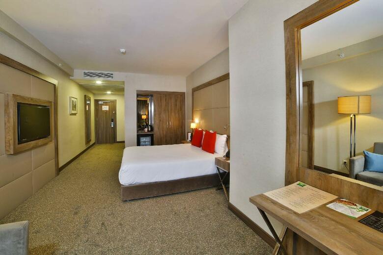 Hotel Ibis Styles Istanbul Bomonti