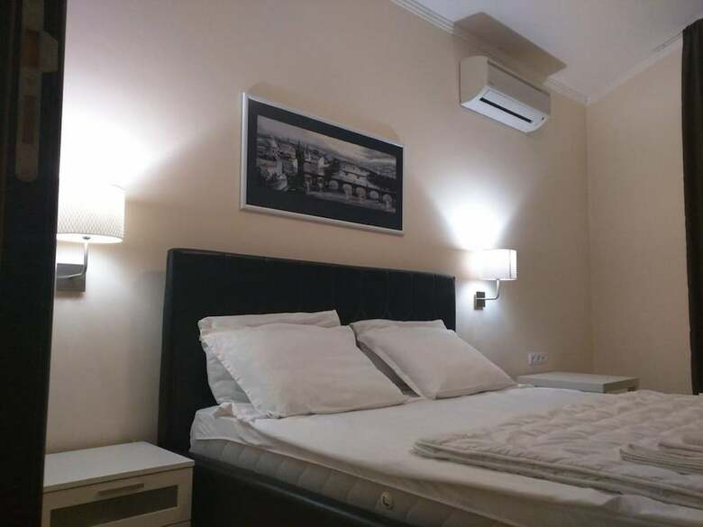 Super Central Luxury Apartments