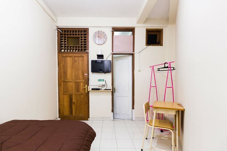 Hotel Pele Backpacker Guesthouse