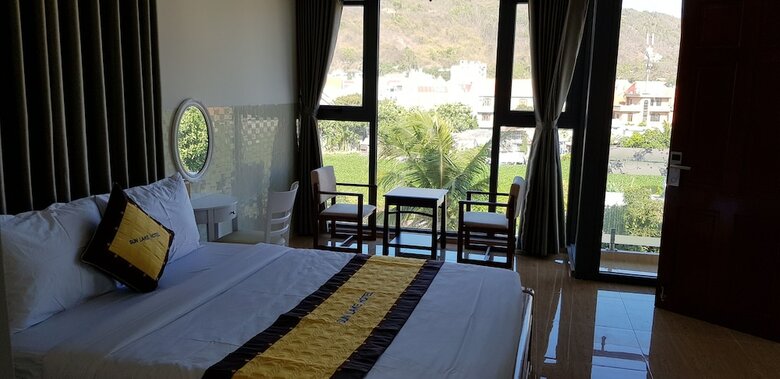 Sun Lake Hotel