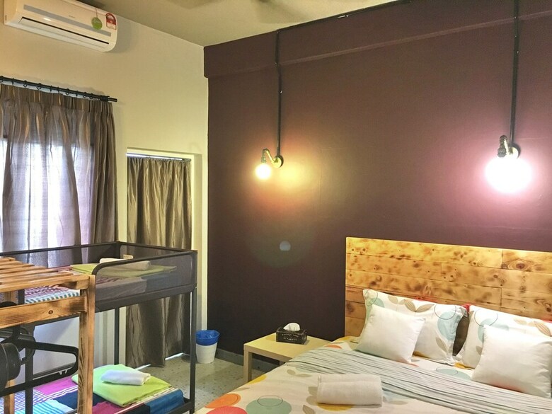 Ibook 3 - Beachside Bungalow