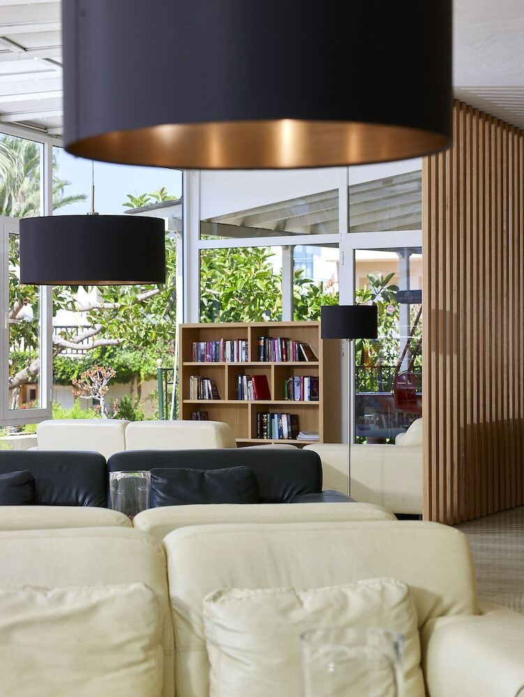Malia Bay Beach Hotel & Bungalows