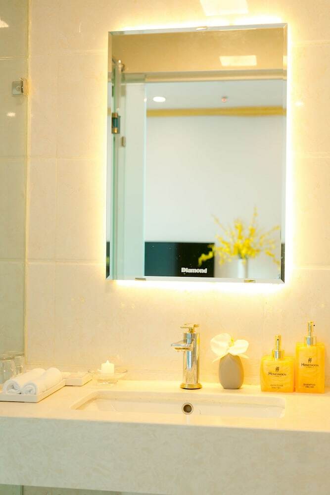 Honeymoon Hotel & Apartment