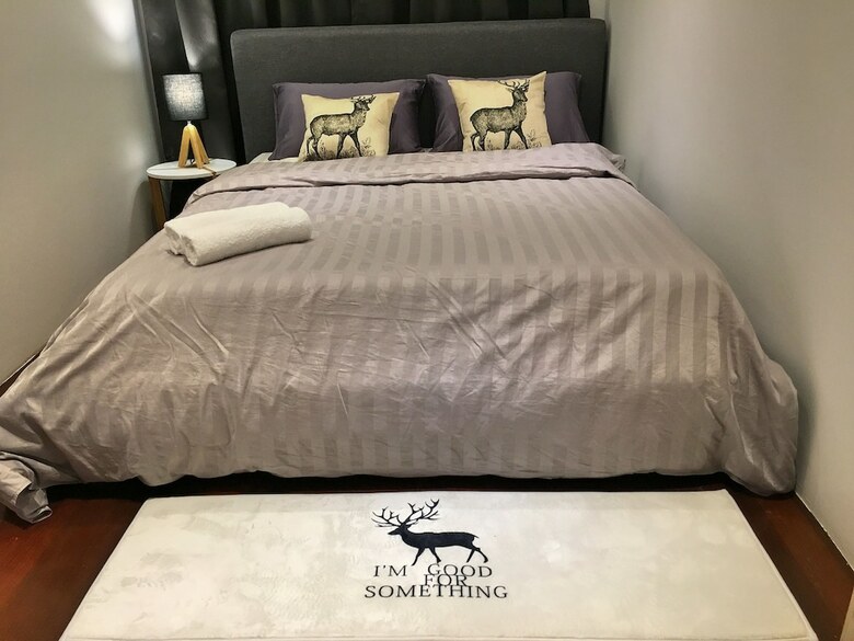Ibook 7 - 2bedroom Gurney Studio Suites