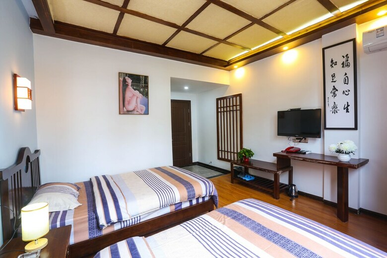 Hostal Ya Zhai Fu Ren Inn
