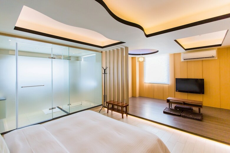 Hotel Fm Vanilla Bed And Breakfast