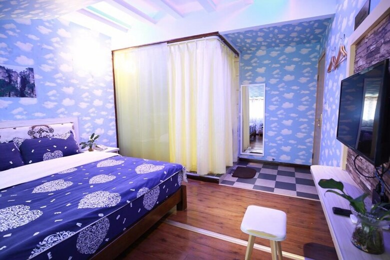 Hotel Zhangjiajie Yuanlaiju Inn