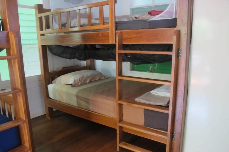 Hostal The Oasis Hostel - Adults Only