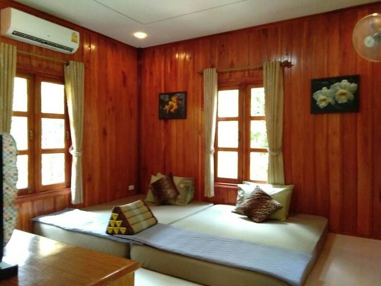 Hotel Longkang Chai Klong River