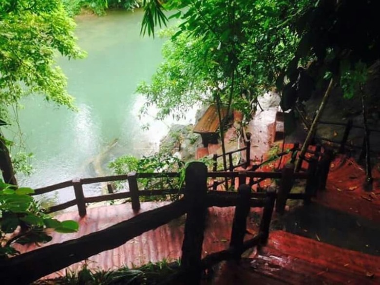 Hotel Longkang Chai Klong River