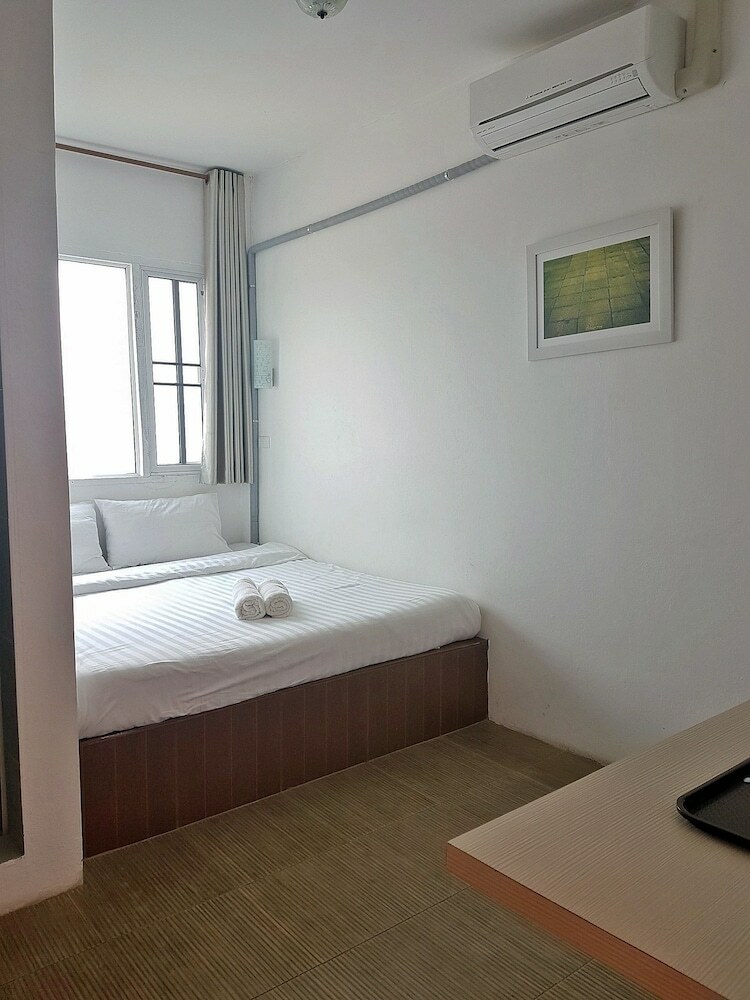 Hotel Chiangrai Clock Tower Hostel