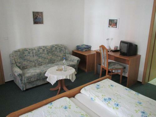 Hostal Hotel Pension Am Kurzentrum