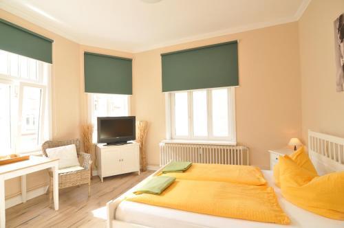 Hostal Caf� Orth