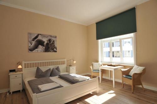 Hostal Caf� Orth